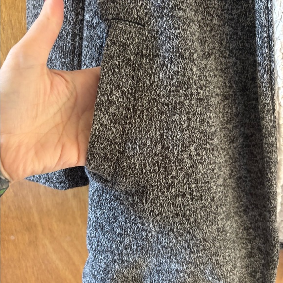 Abercrombie & Fitch Off-White And Gray Textured Sweater Cardigan - Picture 4 of 7